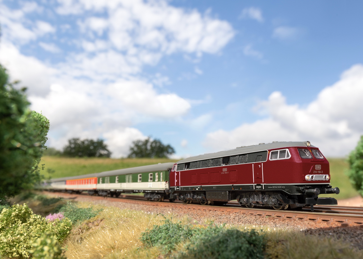 MÄRKLIN 81873 Startset "50 Jahre mini-club" DB BR 216 mit Popzug, Spur Z, NEU+OVP – Bild 4