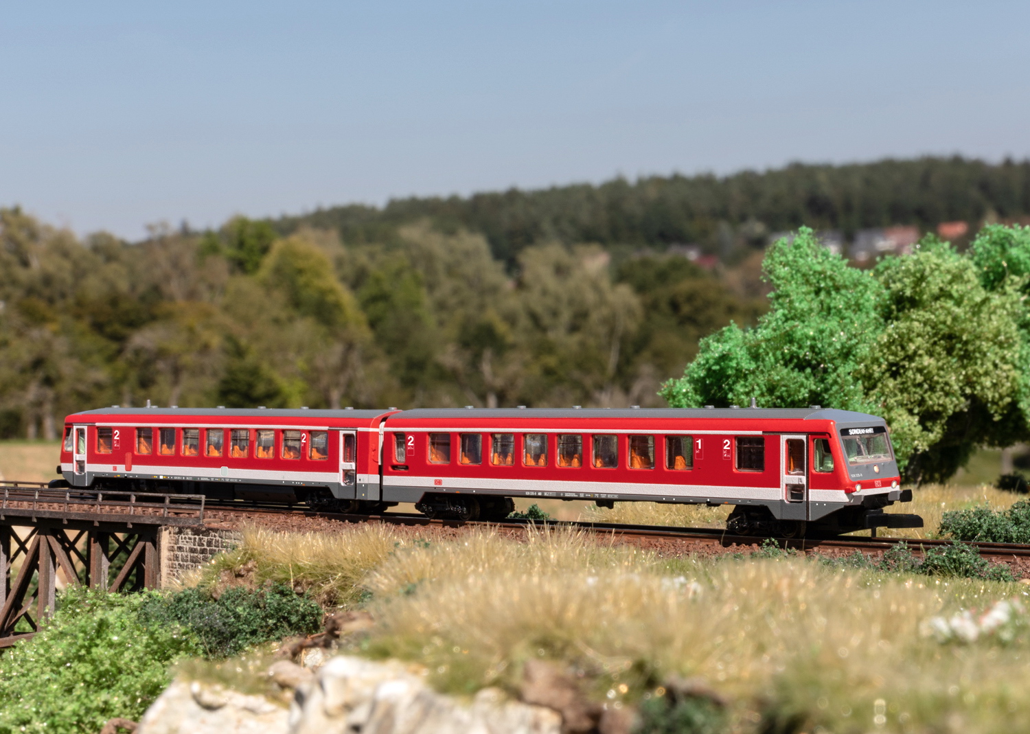 MÄRKLIN 88700 DB AG Dieseltriebwagen BR 628.2 / 928.2 verkehrsrot Spur Z, 1:220 – Bild 3