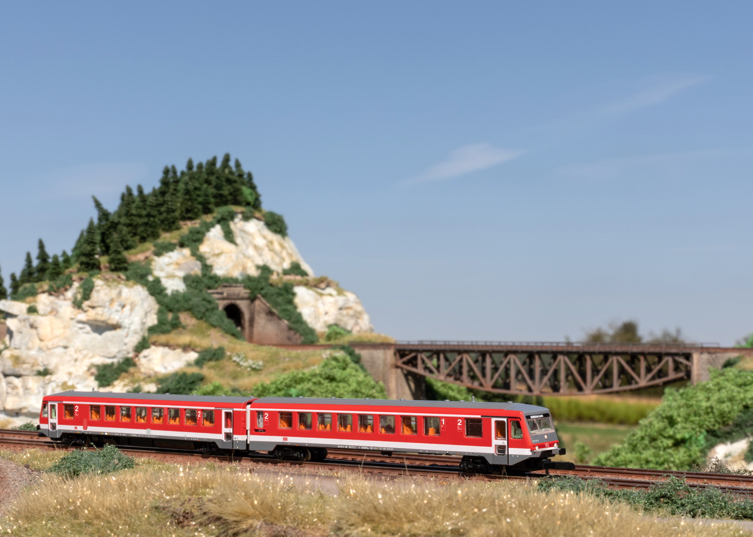 MÄRKLIN 88700 DB AG Dieseltriebwagen BR 628.2 / 928.2 verkehrsrot Spur Z, 1:220 – Bild 5
